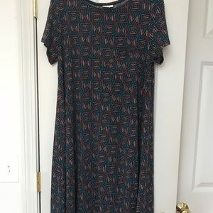 LuLaRoe Carly Dress - Size Large